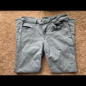 AMERICAN EAGLE JEANS